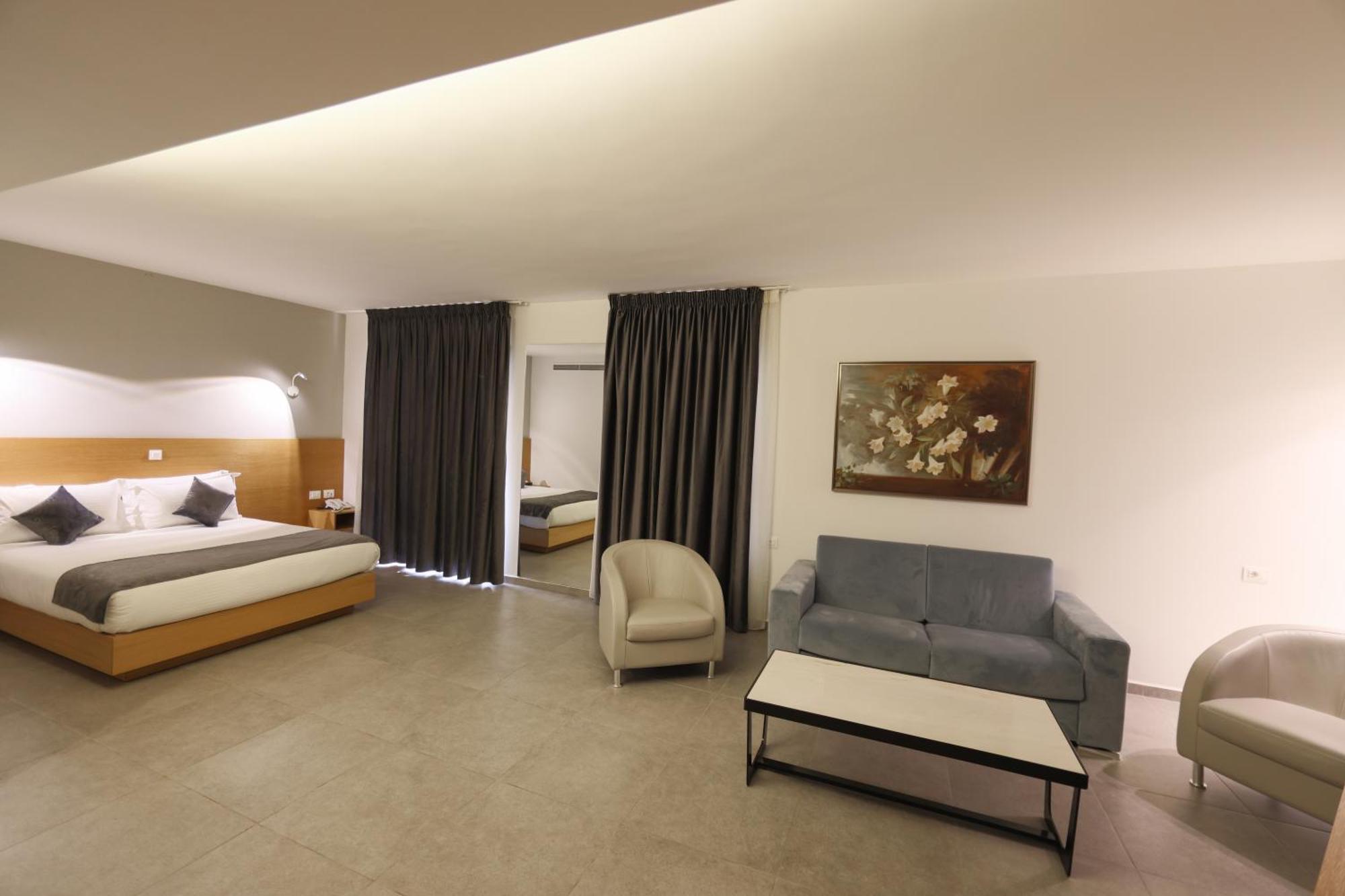 Majestic Byblos Grand Hotel Ngoại thất bức ảnh